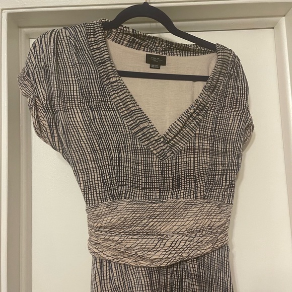 Deletta wavering grid midi dress - Picture 2 of 4